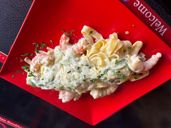 TAGLIATELLE GAMBERI E  ZUCCHINE