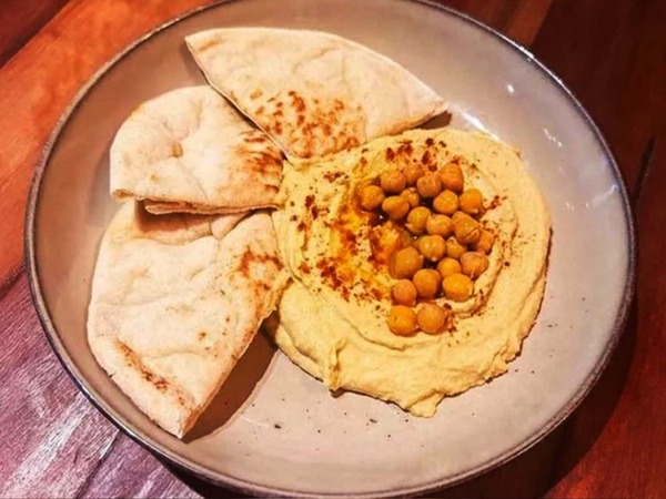 HUMMUS