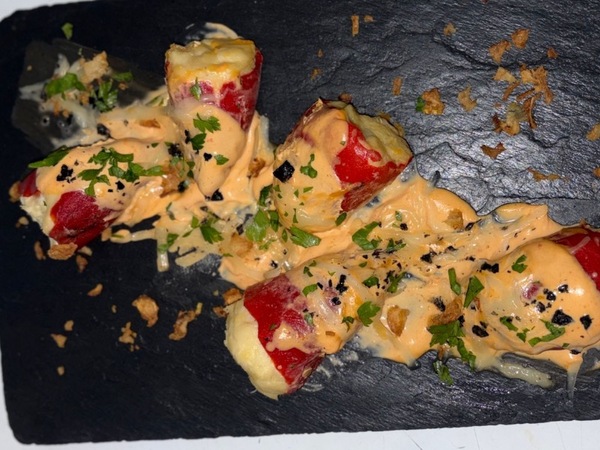 Pimientos del piquillo rellenos de bacalao 