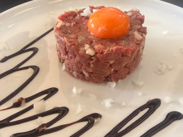 STEAK TARTAR