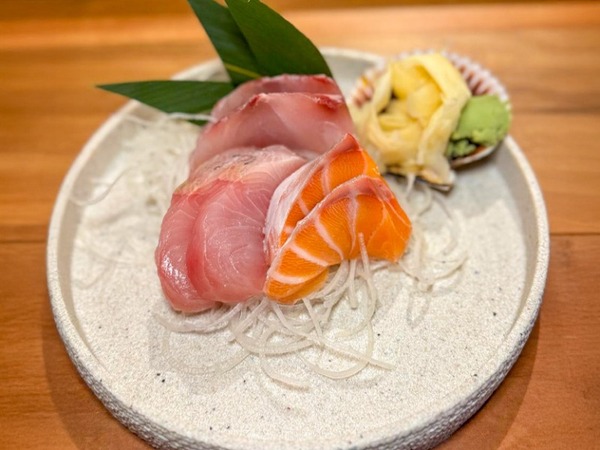 SASHIMI MIXTO (6 CORTES) 