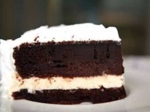 Torta Mousse de chocolate y Merengue
