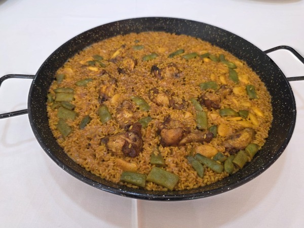 PAELLA VALENCIANA