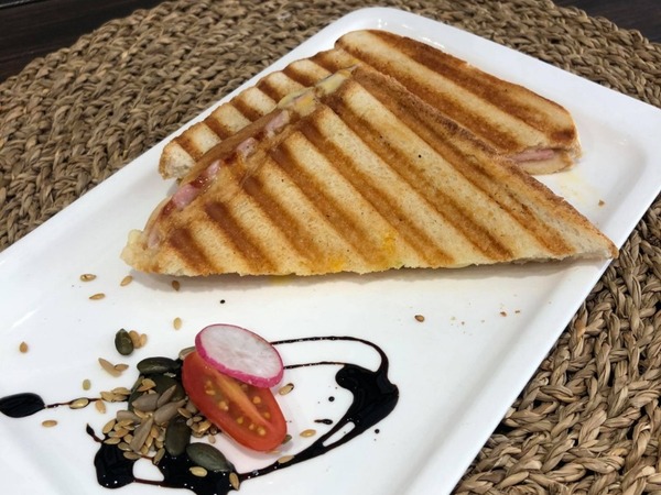 Toast met Ham en kaas